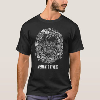 Gothic Cottagecore-Totenkopf- und Wildblumenillust T-Shirt