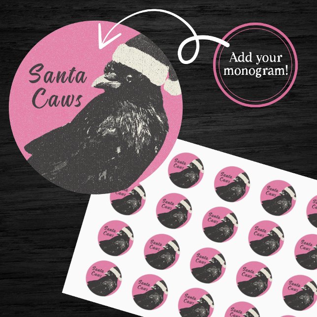 Gothic Crow Merry Crowmas Pink und Black Holiday Runder Aufkleber (Unique, memorable Christmas card seals with a crow wearing a Santa Hat. Customize with your initials)