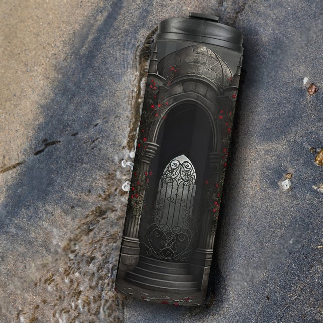 Gothic Friedhof Gazebo mit Rote Rosen bei Nacht Thermosbecher (Von Creator hochgeladen)