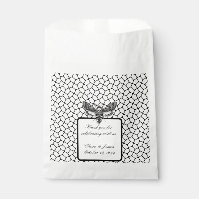 Gothic Gastgeschenk Hochzeit Bag Moth & Lace Black Geschenktütchen (Vorderseite)