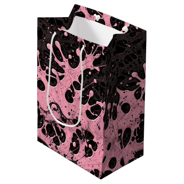 Gothic Grunge Pink Paint Splash Mittlere Geschenktüte (Vorderseite Schrägansicht)