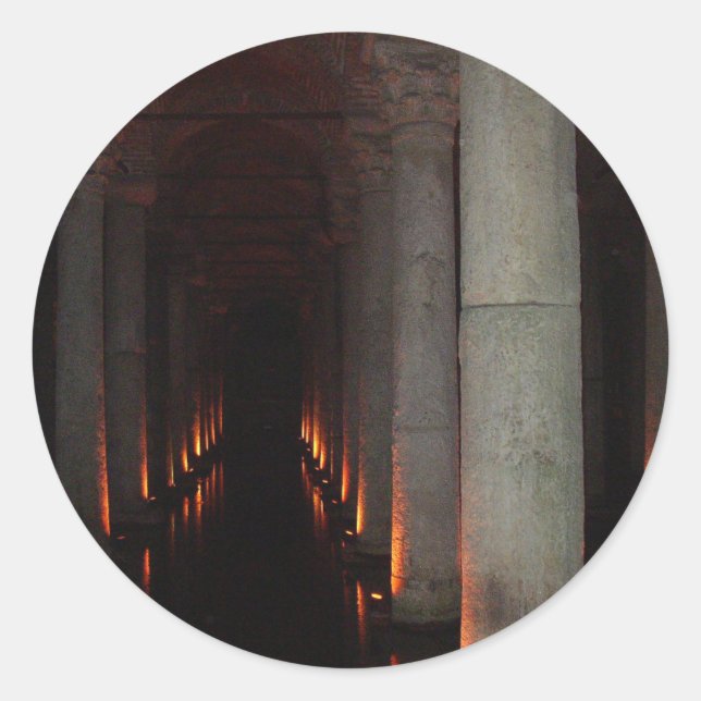 Gothic Halloween Hallway to Hell Runder Aufkleber (Vorderseite)
