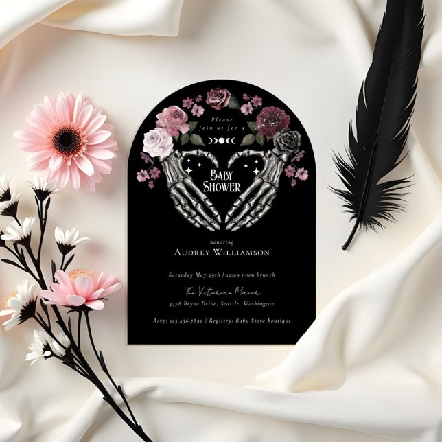 Gothic Halloween Skeleton Hands Heart Baby Shower Einladung (Gothic Halloween Skeleton Hands Heart Baby Shower Invitation)