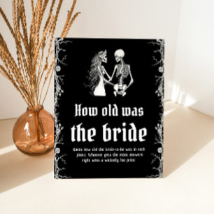 Gothic Halloween Wie alt war die Braut Spiel Sockelschild