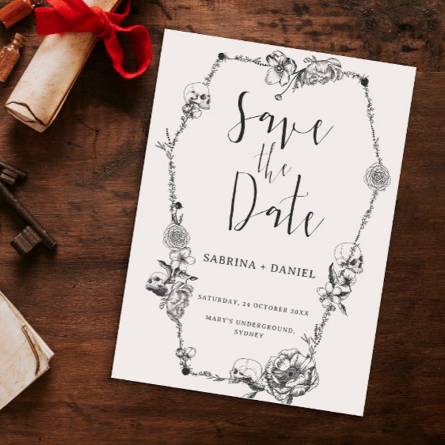 Gothic Hand gezeichnete Blume Skull Save the Date  Einladung (Von Creator hochgeladen)