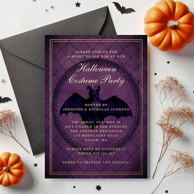 Gothic Lila Bat Halloween Kostüm Party Gold Folieneinladung (Gothic Purple Bat Halloween Costume Party Gold Foil Invitation)