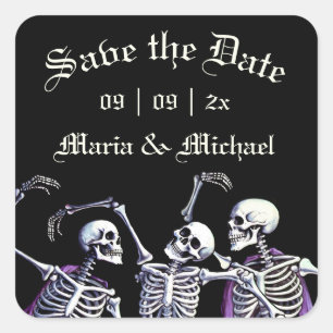 Gothic Lila Dancing Skelette Save the Date Quadratischer Aufkleber
