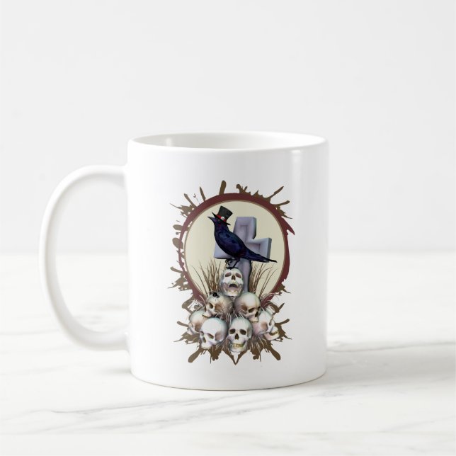 Gothic Raven on Pile of Skulls Bird Tasse (Links)