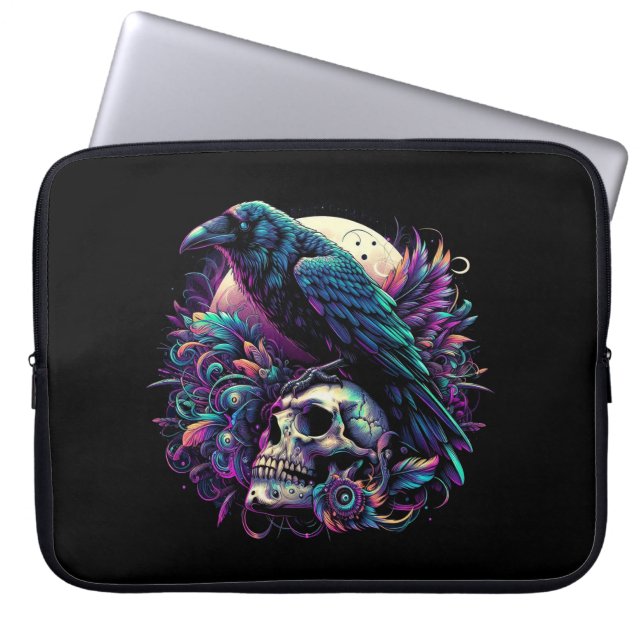 Gothic Raven on Skull Laptopschutzhülle (Vorderseite)