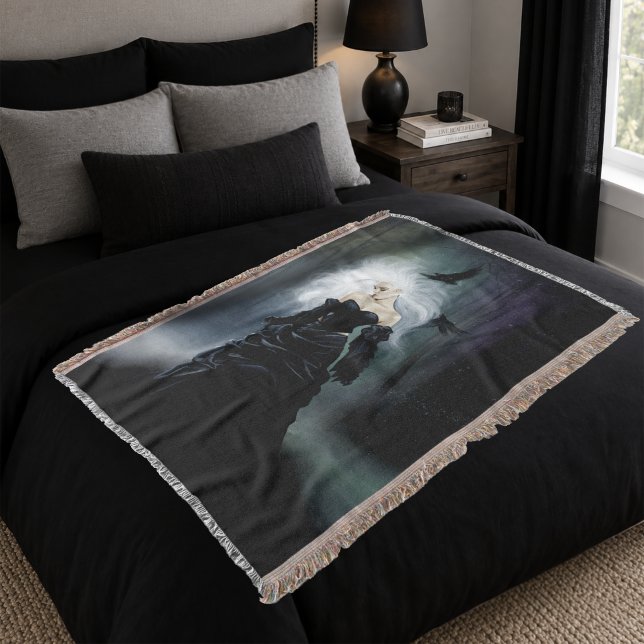 Gothic Ravens Forest Woman Black Decke (Von Creator hochgeladen)
