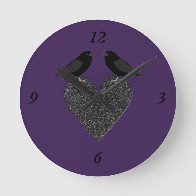 Gothic Ravens und Black Heart Runde Wanduhr (Vorderseite)