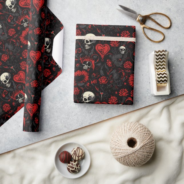 Gothic rote Herzen und Totenköpfe Geschenkpapier (Basteln)