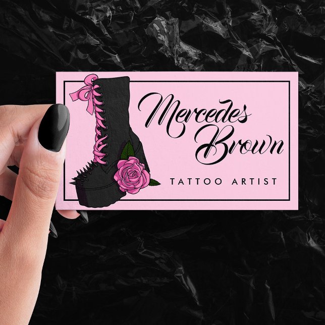 Gothic Script Boot Pink Tattoo Artist Visitenkarte (Gothic Script Boot Pink Tattoo Artist Business Card)