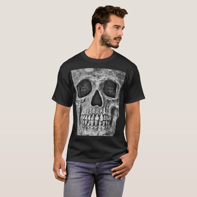 Gothic Skull Face Black and White Tattoo Shop T-Shirt (Vorne ganz)
