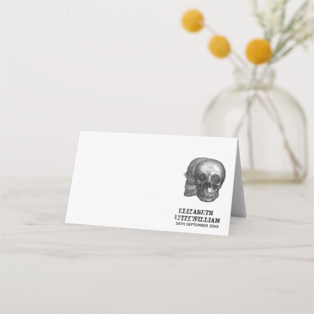 Gothic Skulls Table Platzkarte oder Escort Card (Vorderseite)