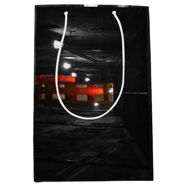 Gothic Staircase Mittlere Geschenktüte (Vorderseite)