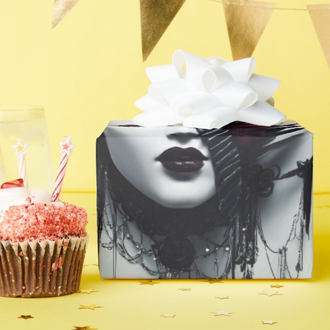 Gothic Style Tiara Art-Fierce & Protective Design- Geschenkpapier (Geburtstagsparty)