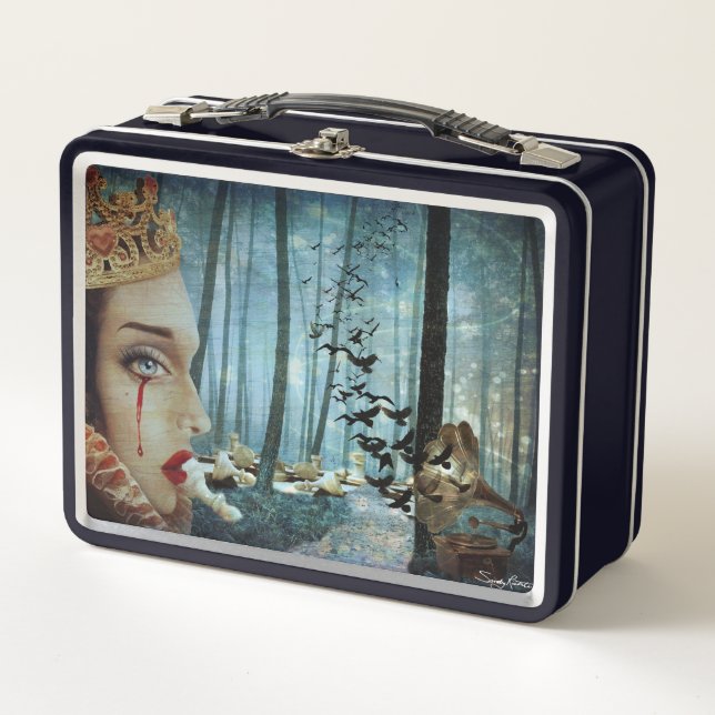 Gothic Surreal Unique Collage Sad Queen of Hearts Metall Brotdose (Vorderseite)