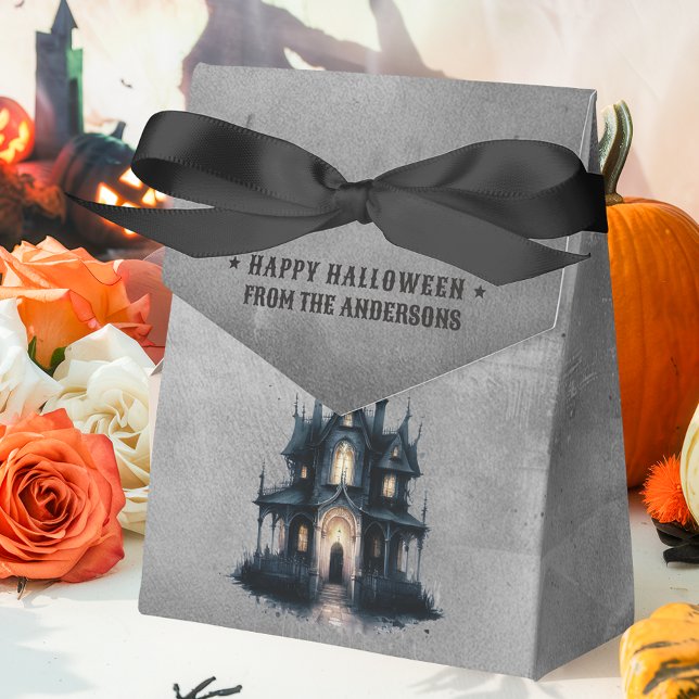 Gothic Victorian Haunted House Happy Halloween Geschenkschachtel (Von Creator hochgeladen)