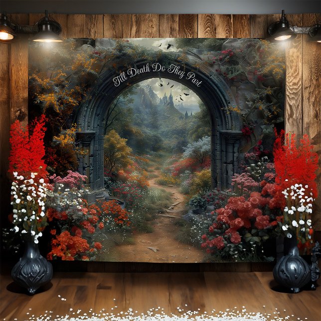 Gothic Wedding Arch Wall Hanging Selfie Station Wandteppich (Von Creator hochgeladen)