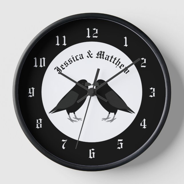 Gothic Wedding Kissing Ravens Custom Uhr (Vorderseite)