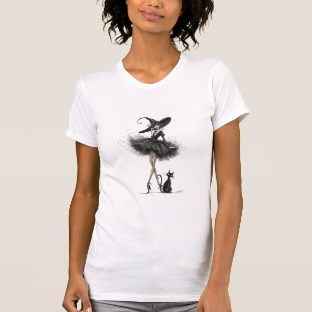 Gothic Witch & Cat – Dark Feminine Witchcore Art T-Shirt (Vorderseite)