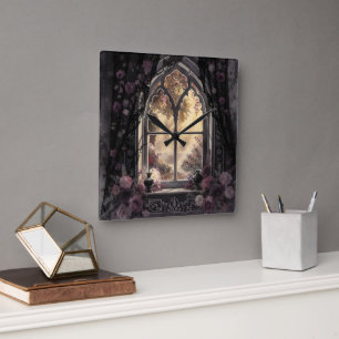 Gotische Kathedralenfenster lila Rosen Kunst Quadratische Wanduhr
