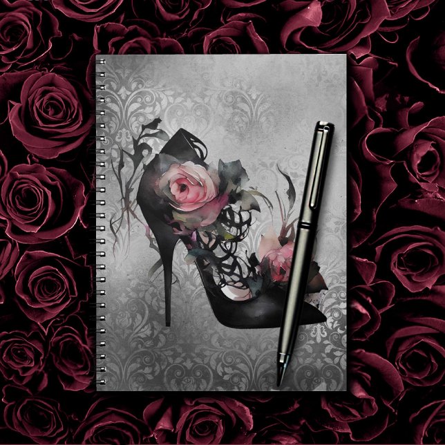 Gotische Mode Stiletto Heel mit Mauve Pink Roses Notizblock (Von Creator hochgeladen)