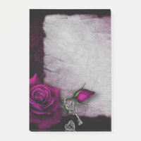 Gotische Rose, Kerze, Pergament und Schlösser