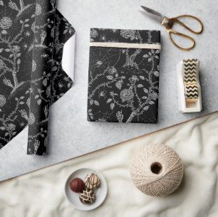 Gotische Rose und Knochenmuster Geschenkpapier
