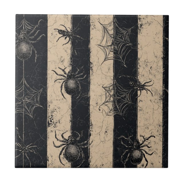 Gotische Spinne und gestreiftes Halloween-Muster Fliese (Vorderseite)