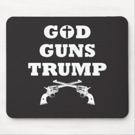 GOTT GUNS & TRUMP! Recht auf Waffenbesitz Mousepad