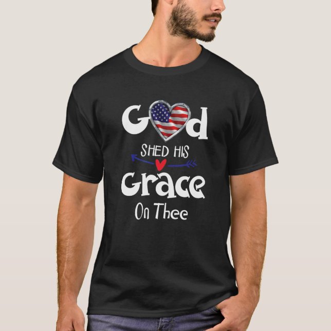 Gott schüttelte seine Gnade auf der US-Flagge Herz T-Shirt (Vorderseite)