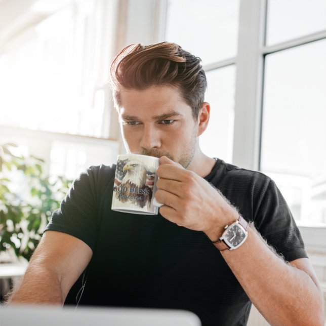 Gott segle America Patriotic Eagle Watercolor Kaffeetasse (Von Creator hochgeladen)