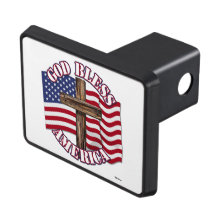 Gott segnen Amerikaner mit USA-Flagge und -kreuz
