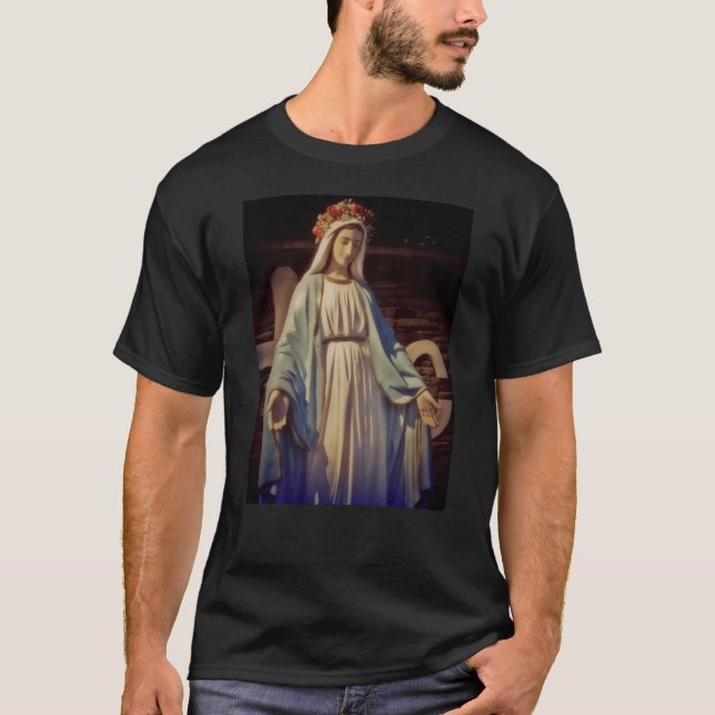 Graceful Virgin Mary Statue outside the Knights of T-Shirt (Vorderseite)