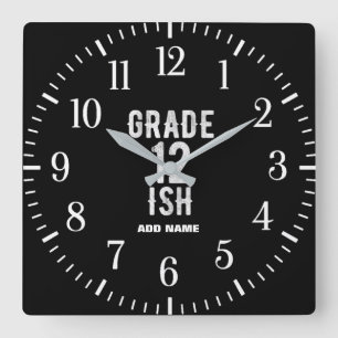 GRAD 12 ISH COOL 12TH FUNNY CUTE WHITE TEXT QUADRATISCHE WANDUHR