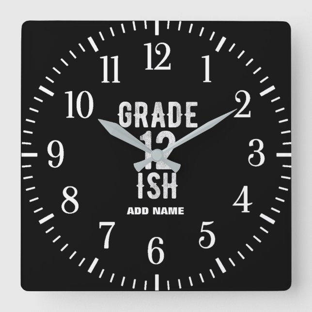 GRAD 12 ISH COOL 12TH FUNNY CUTE WHITE TEXT QUADRATISCHE WANDUHR (Vorderseite)