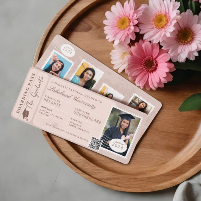 Grad Adventure Awaits Boarding Pass Flugzeug Ticke Einladung (Grad Adventure Awaits Boarding Pass Plane Ticket Invitation)