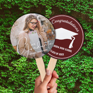 Grad Cap Modern Graduate Foto Dark Maroon Fächer