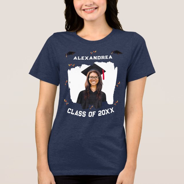 Grad Geschlossen Graduate Class of 2024 Caps Tri-Blend Shirt (Vorderseite)