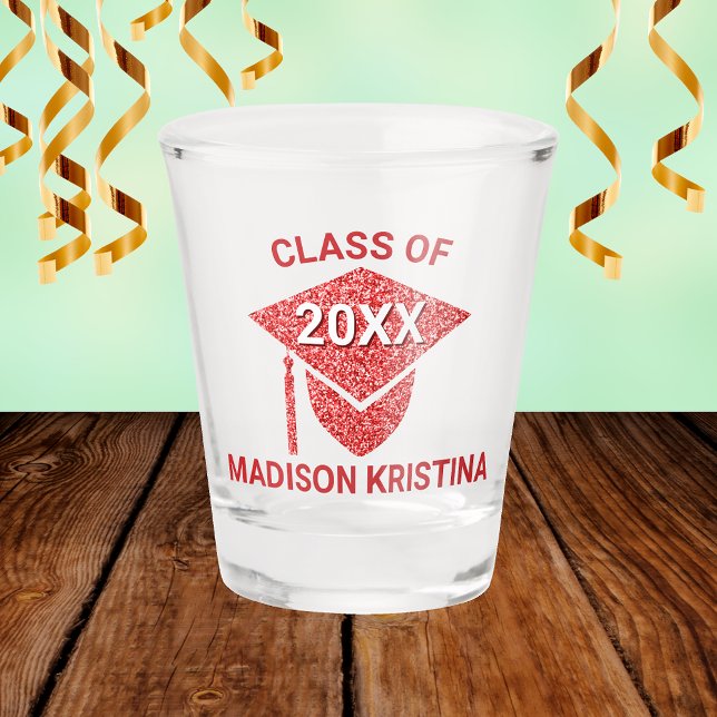 Grad Glam Red Cap Personalisiert Chic Elegant Schnapsglas (Von Creator hochgeladen)