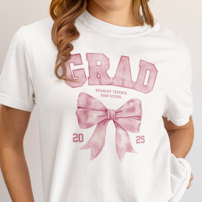 Grad-Klasse 2025 Pink Bow Abschluss Jahr T-Shirt (Von Creator hochgeladen)