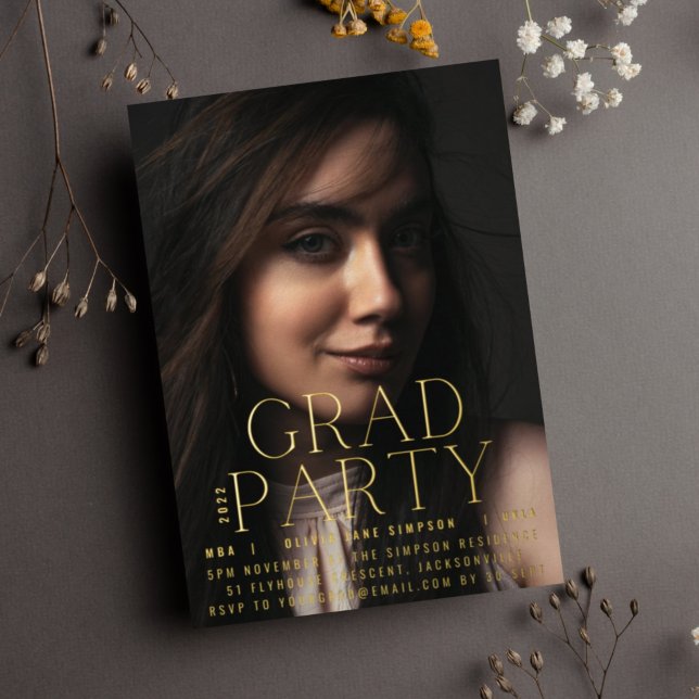 GRAD-PARTY | Goldgepresstes Skript Moderne Uni Folieneinladung (Von Creator hochgeladen)