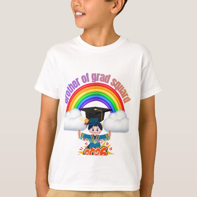 Grad Squad 2026 Rainbow Graduation Family Matching T-Shirt (Vorderseite)
