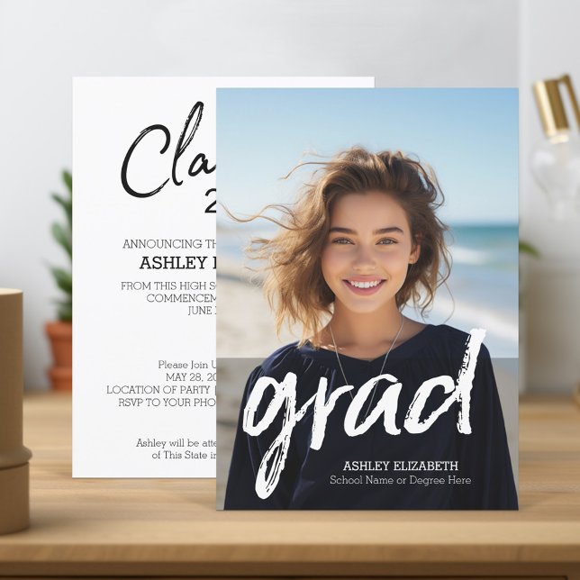 Grad Trendy Abschluss - Ankündigung eines vertikal (Trendy Grad Announcement and Party Invitation)