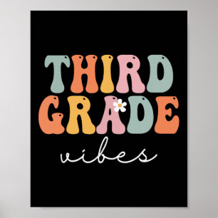 Grad Vibes Retro Groovy Vintag erster Tag des Scho Poster