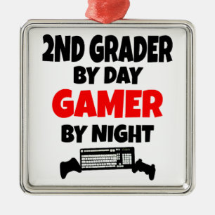 Grades by Day Gamer by Night Silbernes Ornament