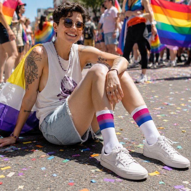 Gradient Bisexuellen-Stolz-Flagge Socken (Von Creator hochgeladen)