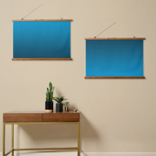 Gradient Blau - tief zu hell   Stimmungshintergrun Wandteppich Mit Holzrahmen